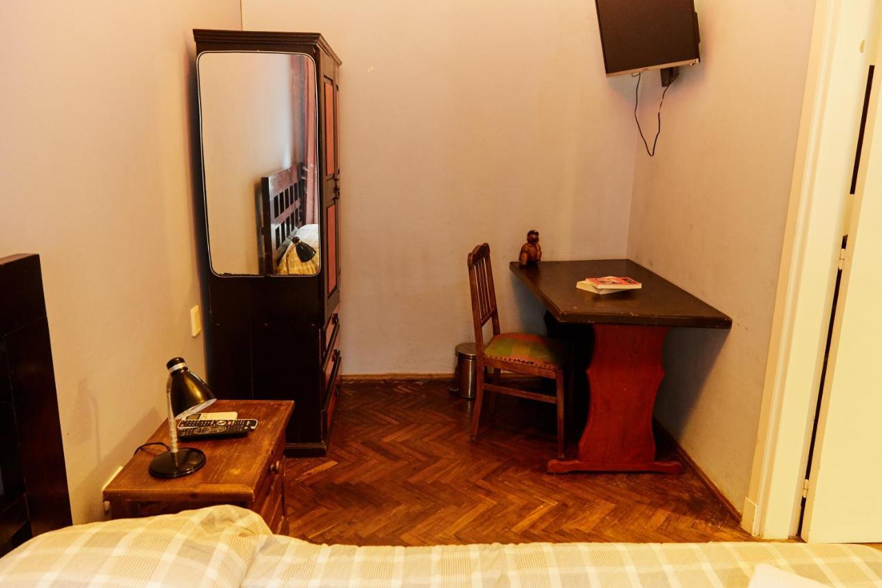 Una Noche Más B&B Montevideo Exterior foto