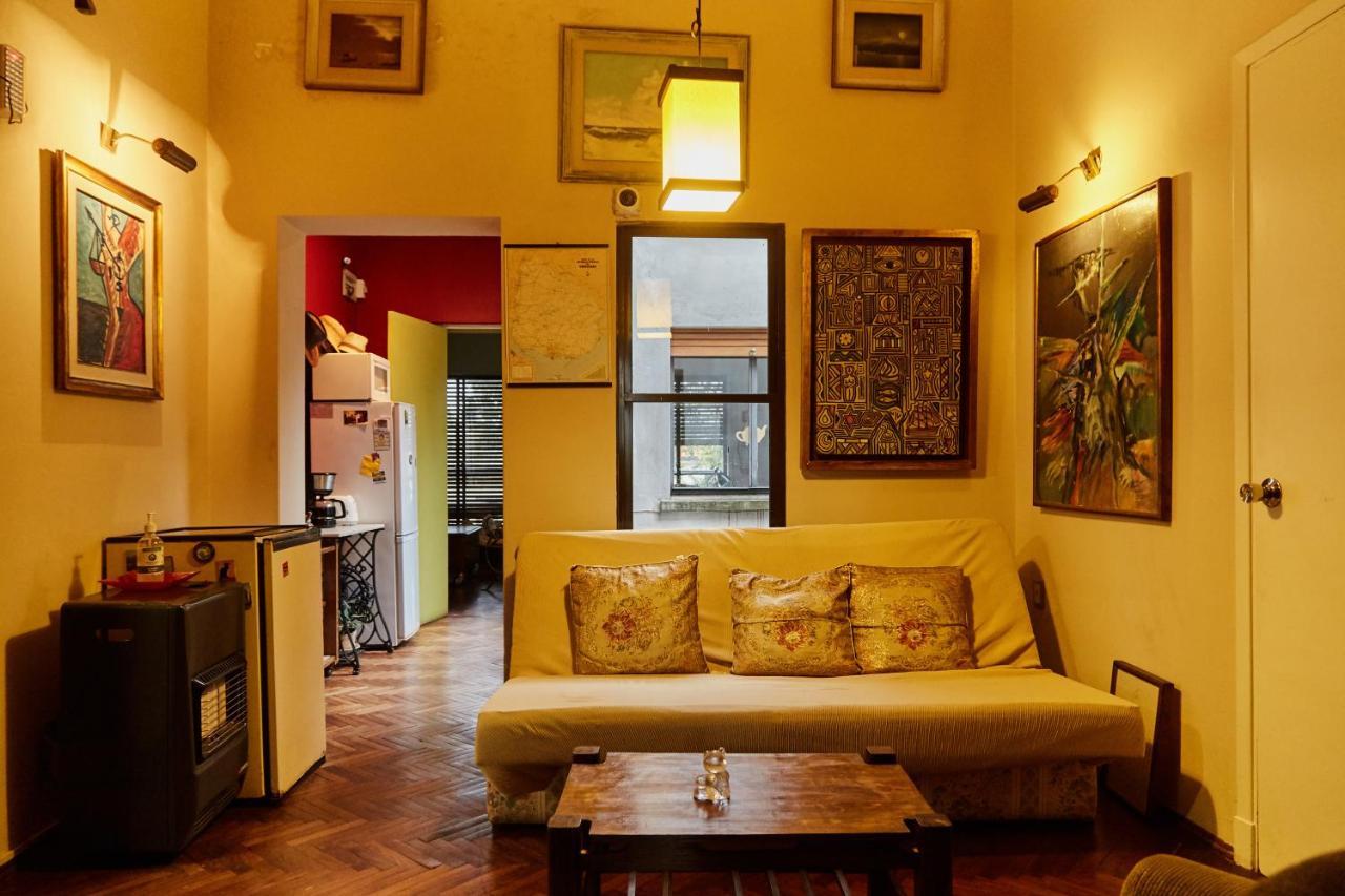 Una Noche Más B&B Montevideo Exterior foto
