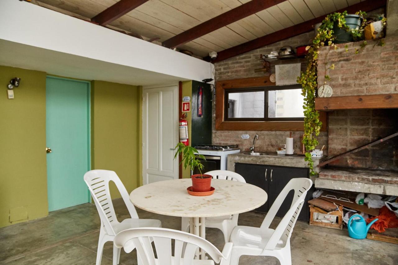 Una Noche Más B&B Montevideo Exterior foto